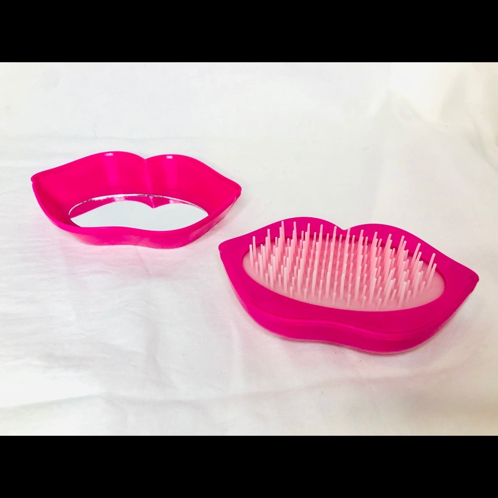 Barbie brush and mirror combo “handmade” - Picture 4 of 6